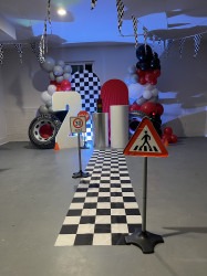 IMG 2498 1767373788 White Pedestals